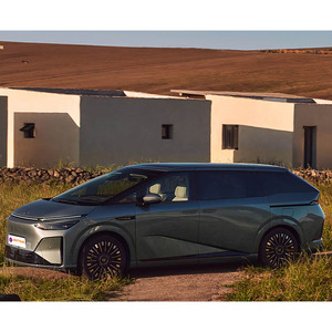 Vehículos de Nueva Energía Xpeng X9, Vehículo Comercial de Gran Espacio en Venta a Bajo Precio - Product Image 3