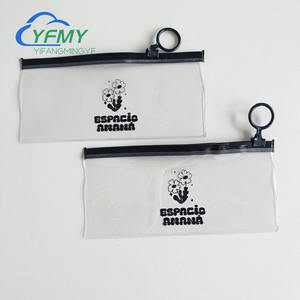 堅牢なPVCジッパーポーチ、安全なグリッププルリング付き-好みに合わせた透明なジッパーバッグ、リングプル付き - Product Image 2