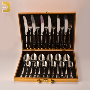 Coffret cadeau Argenterie Vaisselle Couteau/Fourchette/Cuillère Parti Ménagère 24 pièces - Product Image 2
