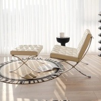 Fauteuil Barcelona : Fauteuil lounge individuel pour salon, design minimaliste en cuir ou en tissu, avec accoudoirs en métal