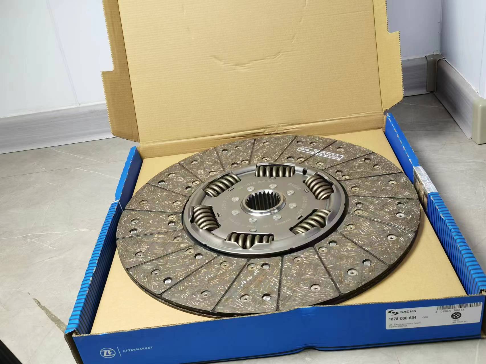 1878000634 Volvo Truck Clutch Friction Plate - High Quality