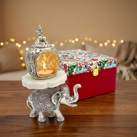 Porte-bougie en forme d'éléphant avec plateau en marbre et boîte