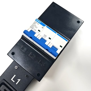 PDU <span class=keywords><strong>de</strong></span> 50KW y 12 Puertos IEC C19 <span class=keywords><strong>de</strong></span> Alta Resistencia con Interruptor <span class=keywords><strong>de</strong></span> Circuito <span class=keywords><strong>de</strong></span> 3 Polos, Toma <span class=keywords><strong>de</strong></span> Corriente para Rack, Regleta <span class=keywords><strong>de</strong></span> Alimentación C19 - Product Image 2