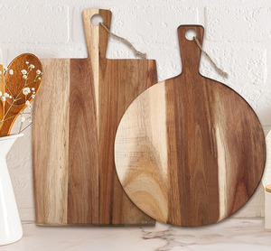 <span class=keywords><strong>Planche</strong></span> à découper en bois d'acacia naturel avec bords festonnés Plateau de service décoratif Cadeaux de pendaison de crémaillère pour la cuisine - Product Image 4