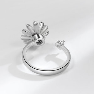 Anillos de flores giratorios ajustables de varios estilos con perlas de concha y circonitas, chapados en oro sobre cobre, joyería antiestrés para mujer - Product Image 5