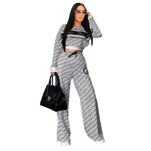 Thiết Kế Của Phụ Nữ Mùa Hè Sang Trọng Giản Dị Tracksuit Phong Cách Cổ Điển In Top Và Lỏng O-Cổ Quần Hai Mảnh Thiết Lập - Product Image 3