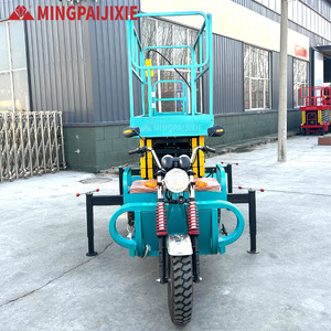 Plataforma de Trabajo Aérea Eléctrica Hidráulica de Tres Ruedas con Estructura de Patas Plegables, Capacidad para 2 Personas - Product Image 4