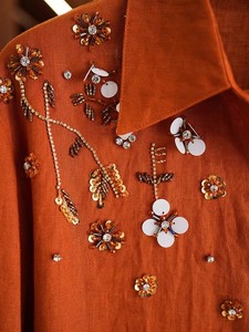 Camicette in Lino di Alta Qualità Nuova Collezione Primavera Estate 2026 <span class=keywords><strong>Camicetta</strong></span> da Donna con Colletto Rovesciato Decorazione con Perline Maniche Lunghe Blu <span class=keywords><strong>Arancione</strong></span> - Product Image 2