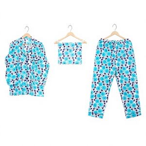 Elegante y Sencillo Conjunto de Pijama de Algodón con Estampado Floral, Ropa de Dormir Ligera para Mujer, Ideal para el Verano - Product Image 1