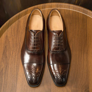 En 2025, les chaussures pour hommes sont officiellement des chaussures pour hommes en cuir véritable avec lacets et des chaussures Oxford. - Product Image 1