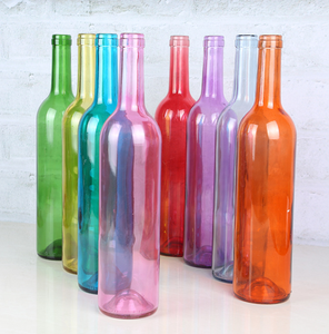 Bouteille de liqueur en verre de couleur personnalisée de 750ml <span class=keywords><strong>Bordeaux</strong></span> Récipient en verre de vin rouge avec couvercle de lumière LED solaire et vodka en liège-Cadeau parfait - Product Image 2