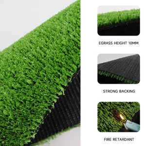 Tapis d'herbe artificielle décoratif de 10 mm et 15 mm, <span class=keywords><strong>gazon</strong></span> synthétique <span class=keywords><strong>en</strong></span> <span class=keywords><strong>rouleau</strong></span> <span class=keywords><strong>pour</strong></span> la décoration de mariage et le revêtement de sol d'événements et d'expositions - Product Image 2