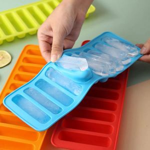 Molde de Silicona para Hornear Pasteles y Galletas, 10 Cavidades Cilíndricas, Libre de BPA, Apto para Alimentos, Color Verde - Product Image 3