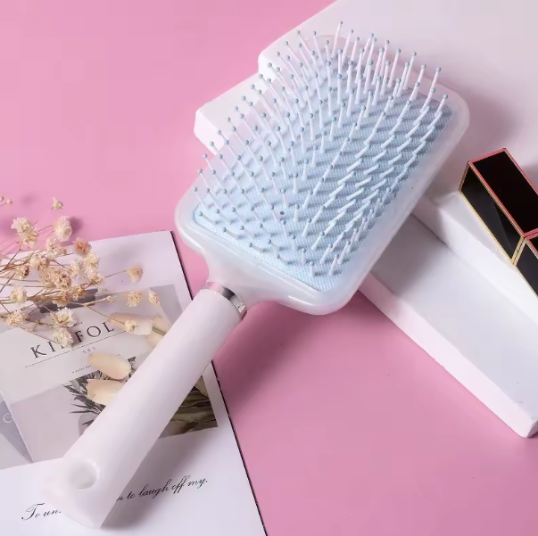 สี่เหลี่ยมจัตุรัสสีฟ้าอ่อน