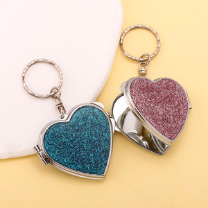 Venta caliente Mini espejo de maquillaje multifuncional llavero en forma de corazón brillo bolsa encanto para mujeres adornos de moda - Product Image 2