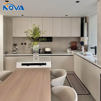 Cuisine complète sur mesure, style moderne, durable, avec appareils encastrés, unité de cuisine sur mesure