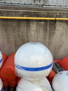 Bouées d'amarrage flottantes bleues et blanches en LLDPE à flottabilité stable avec anneaux de traction et piston pour bateau - Product Image 5