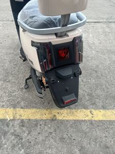 Moto 1200W, équipée d'une batterie au plomb-acide 72V20A, avec une vitesse de 40-60 km/h - Product Image 4