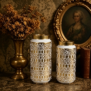 Juego de Jarrones de Cerámica con Encaje Geométrico Dorado de Lujo, Jarrones Decorativos Cilíndricos Blancos con Baño de Oro para Adorno de Mesa - Product Image 4