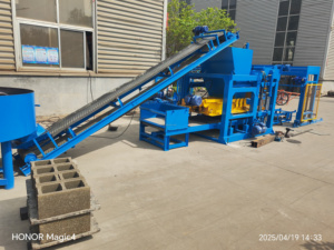 Ligne <span class=keywords><strong>de</strong></span> production automatique <span class=keywords><strong>de</strong></span> blocs creux et <span class=keywords><strong>de</strong></span> briques en ciment motorisée contrôlée par PLC avec boîte <span class=keywords><strong>de</strong></span> vitesses 220V/380V/440V - Product Image 3