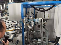 Línea de Soldadura y Limpieza Automática CNC para Marcos de Ventanas de PVC/UPVC de Cuatro Esquinas, Controlada por PLC, Motorizada, Nueva