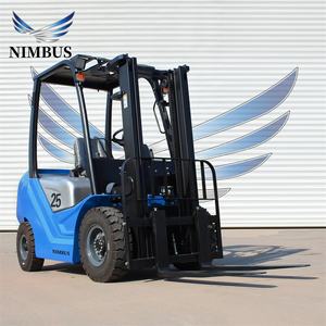 Chariot élévateur NIMBUS homologué CE, entièrement personnalisable, avec fonctions de déplacement latéral et de positionnement des fourches en option - Product Image 4