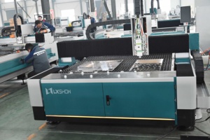 Machine de découpe <span class=keywords><strong>laser</strong></span> à fibre CNC LX3015 FC haute précision 6000W, rapide, 3000*1500mm, à vendre - Product Image 4