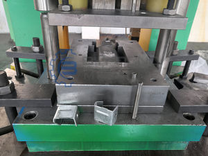 ماكينة تخريم صغيرة حمولة 45 طن ضغط بالغ الدقة قابلة للتخصيص ضغط قوي للبيع بسعر ممتاز - Product Image 3