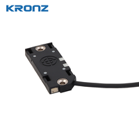 Capteur capacitif KRONZ Q20, détection 10 mm, sortie PNP NC, 10-30 VDC, non encastré, IP65, câble 2 m, capteur cubique