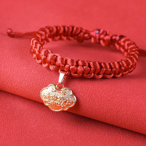 애완 동물을위한 조정 가능한 합금 액세서리 고양이 개를위한 동물 패턴과 리본 장식과 유니버설 디자인 레드 럭키 칼라 - Product Image 1