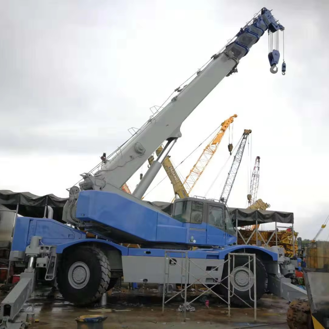 コマツROUGH TERRAIN CRANE WING 250未使用品✨クレーン