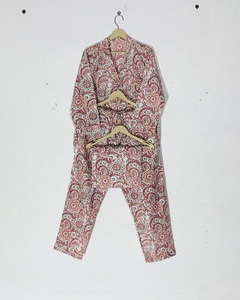 Ensemble de pyjamas en coton biologique 100% vintage à col rabattu boutonné, imprimé à la main, respirant, vêtements de nuit d'été - Product Image 5