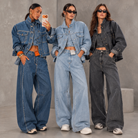 Ensemble trois pièces en jean tendance pour femme, style streetwear Europe-Amérique : veste en jean oversize à col montant, débardeur et jean large