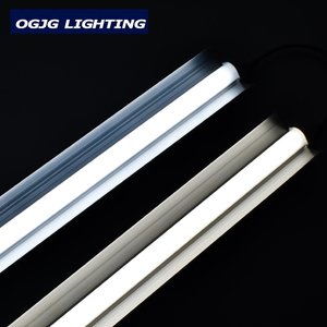 Luminaire linéaire LED à réflecteur en aluminium 10W 20W 30W <span class=keywords><strong>40W</strong></span> 0,6m 1,2m 1,5m pour éclairage intérieur de supermarché - Product Image 4