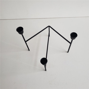 Venta al por <span class=keywords><strong>mayor</strong></span> de Metal negro 3 brazos candelabro Vintage <span class=keywords><strong>vela</strong></span> titulares para la casa - Product Image 2