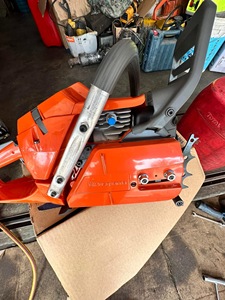 Motosierra de Gasolina Profesional Husqvarna 365 de 20 Pulgadas, Alta Potencia, para Tala Forestal y Corte de Madera - Product Image 2