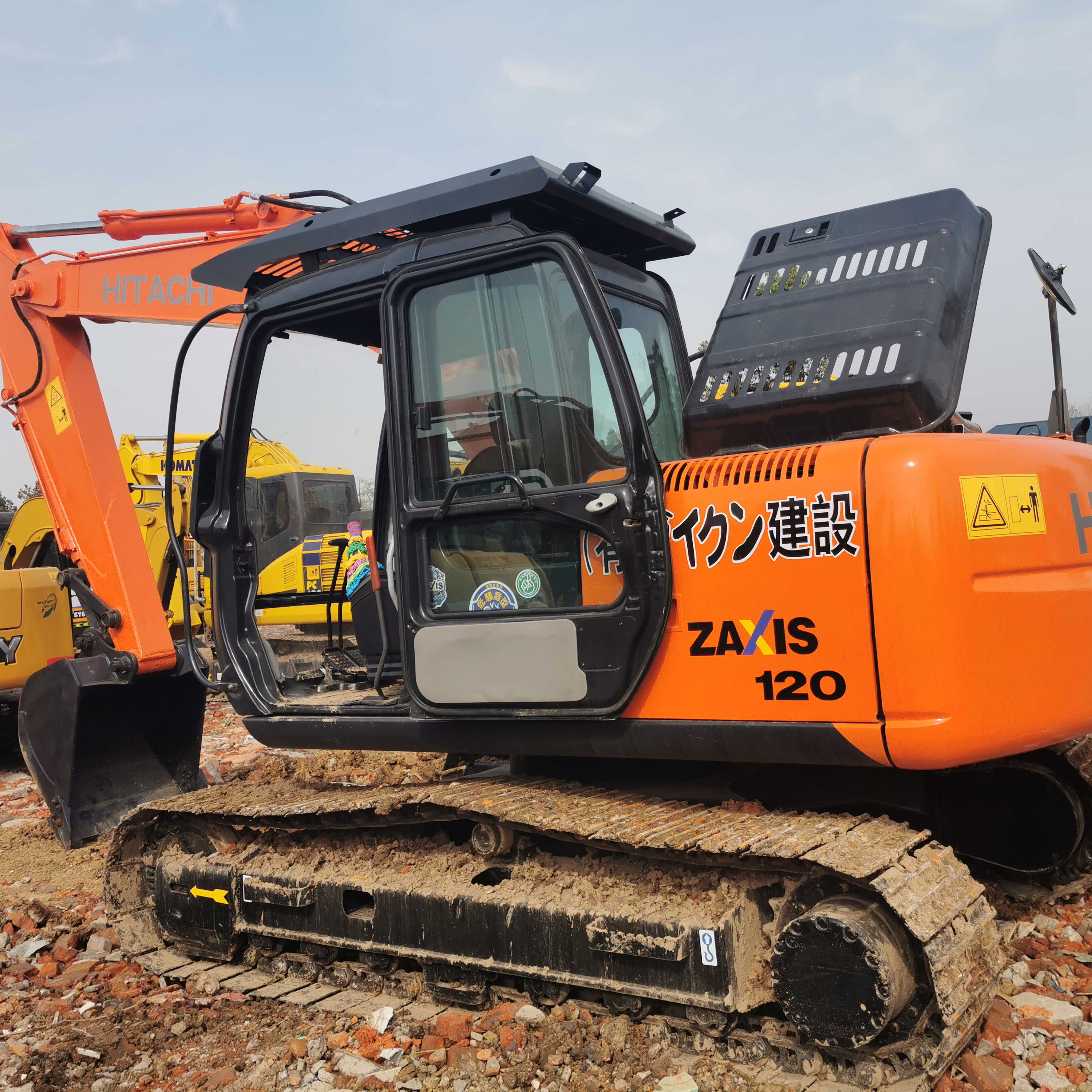 mode:models 写真集 Used Hitachi Zaxis 120 Excavators - Reliable Performance
