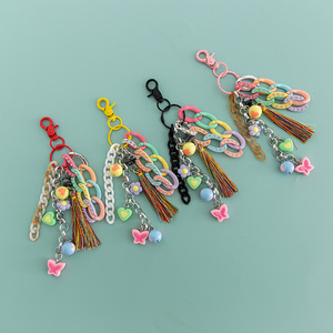 Nouvelle collection de breloques et <span class=keywords><strong>porte</strong></span>-clés pour femmes en acrylique <span class=keywords><strong>original</strong></span> avec pompons - Product Image 2