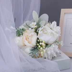 ขายส่งใหม่ผ้าไหมเทียมผสมดอกไม้สีขาวงานแต่งงานเจ้าสาวเพื่อนเจ้าสาวกลุ่มถือช่อดอกไม้