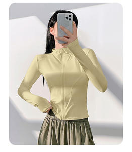 Veste de sport de plein air Naked Feeling pour femme Conception debout respirante et serrée pour les vêtements de yoga et de fitness - Product Image 2