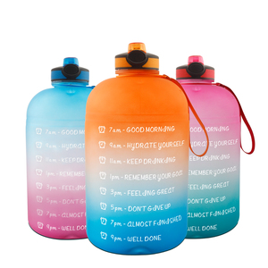 Bottiglia d'Acqua Motivazionale Senza BPA con Cannuccia, 1 Gallone, Bottiglia Sportiva in Plastica con Indicatore Orario, da Viaggio e Palestra, Mimetica, 4 <span class=keywords><strong>Litri</strong></span> - Product Image 5