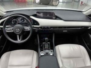 2021Mazda <span class=keywords><strong>3</strong></span> Axela 2.0L Edición de disfrute de calidad automática Coche usado de 4 puertas y 5 plazas 29400KM - Product Image 3