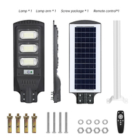 2025 lumière solaire extérieure haute puissance lumière grand Angle trois côtés de lampadaire solaire de poteau de ciment de mur lumineux