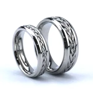 银色编织电缆镶嵌婚礼钛带他和她的匹配戒指