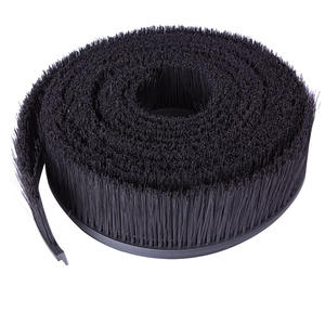 Beste Prijs Plastic Achtergrondwagen Wielbeschermer <span class=keywords><strong>Strip</strong></span> Borstel Modder Spatten Proof <span class=keywords><strong>Strip</strong></span> Borstel Voor Vrachtwagens - Product Image 3