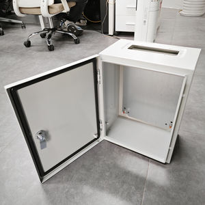 Gabinetes de batería al aire libre IP55 para almacenamiento de energía con diseño impermeable con puerta doble - Product Image 5