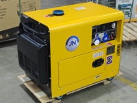 Générateur diesel portable silencieux à économie de carburant avec alternateur sans balais 5 kW, 6 kW, 10 kW et interrupteur de transfert automatique pour utilisation en extérieur