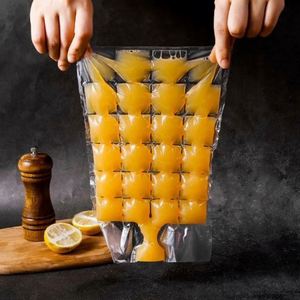 10 Moldes de Hielo Transparentes Desechables Ecológicos, Autosellables, para Cocina, Hogar, Verano, Congelación Rápida, Bebidas Caseras - Product Image 1