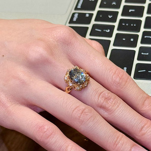 YL Hot Light Luxury Palace Style Brown Fragrant Betel Nut Copper Gold Plated High-end Elegant Women's Index Finger Ring - Product Image 4