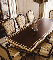 Ensemble table et chaises de salle à manger classique européenne en bois massif, 8 places, sur mesure pour villa.